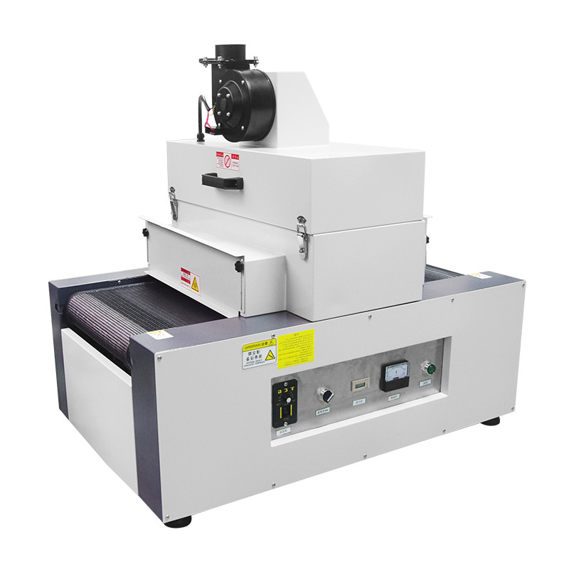 ছোট ডেস্কটপ 2KW UV কিউরিং মেশিন ড্রায়ার 300MM বেল্ট সেল ফোন কেসে ব্যবহৃত হয়